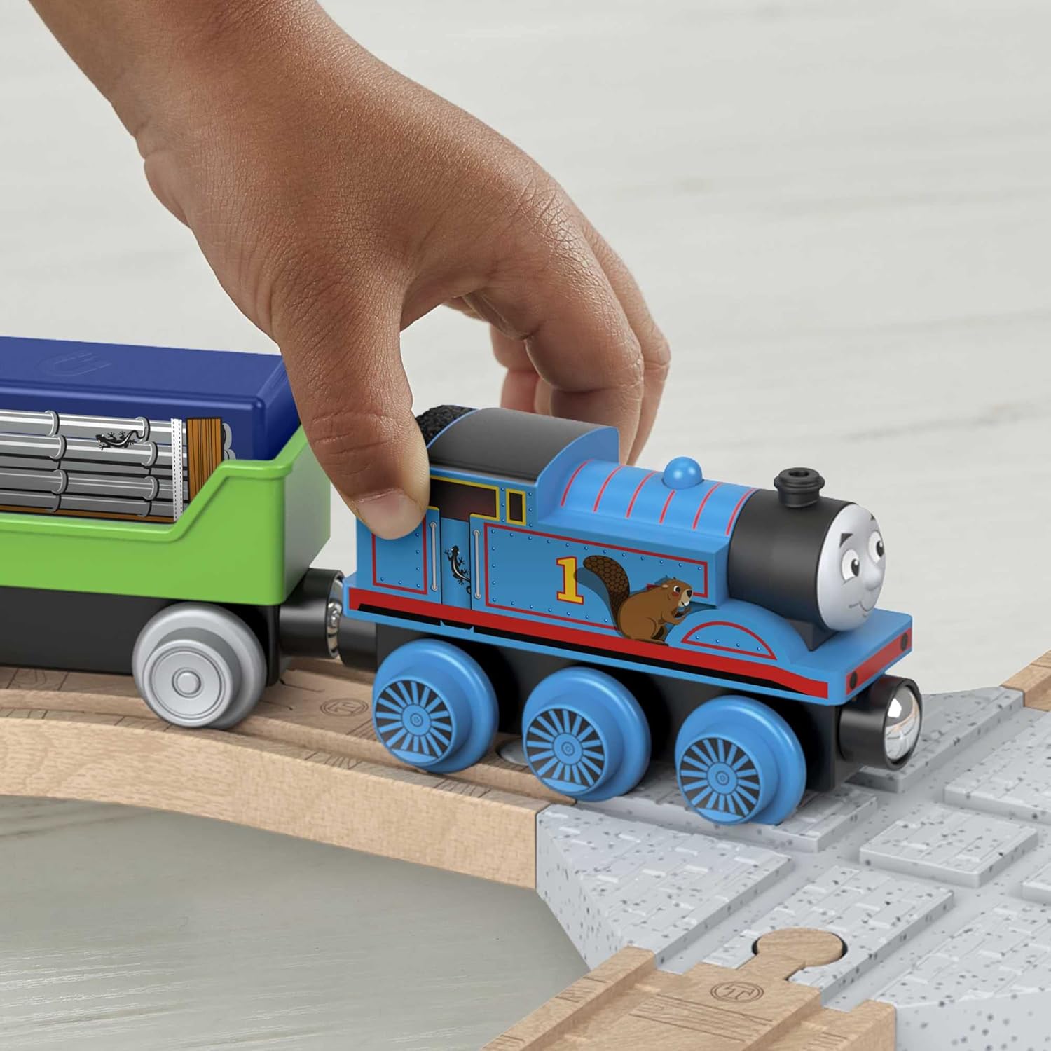 Thomas Wooden Railway - Figure of 8 Starter Pack